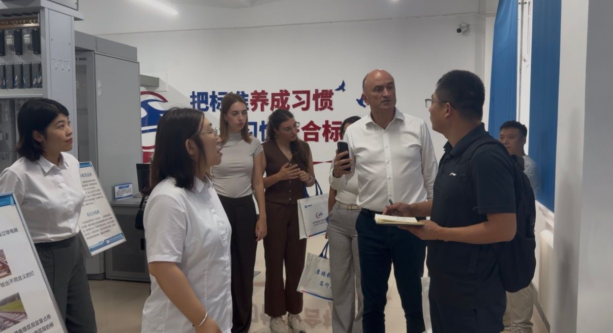 贝尔格莱德大学约万・塔纳斯科维奇教授